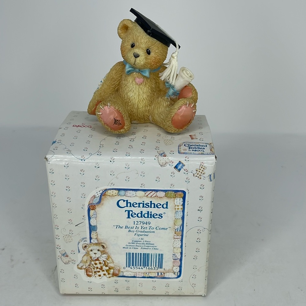 1995 Cherished Teddies 127949 “The Best Is Yet To Come” Boy Graduation